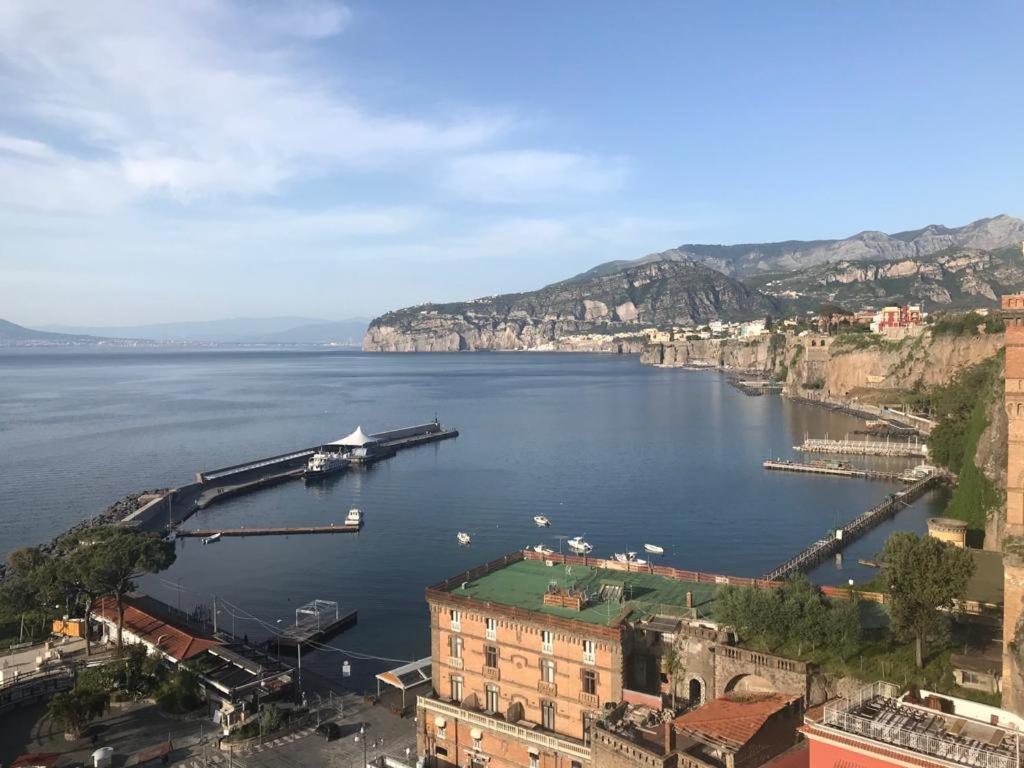 The House Of Peppe&Luisa Apartman Sorrento Kültér fotó